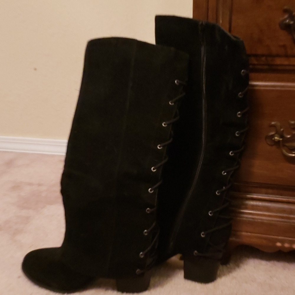 Black boots